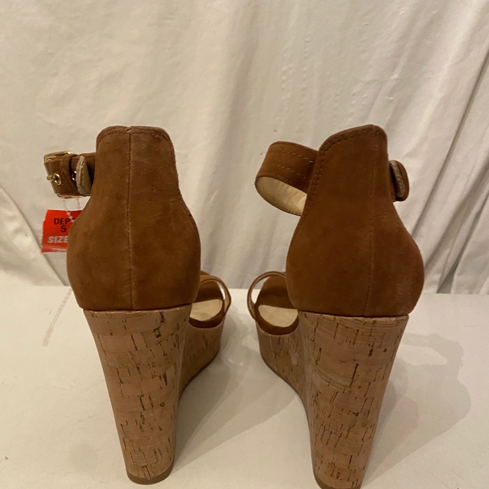 Marc Fisher brown suede platform sandals - Picture 3 of 7